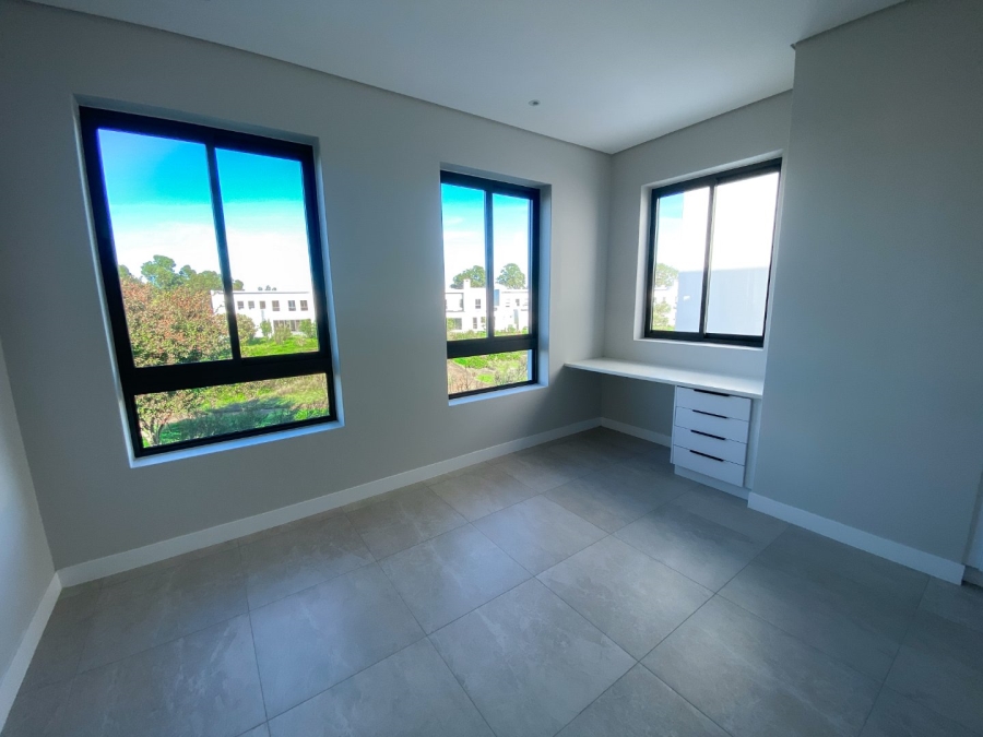 4 Bedroom Property for Sale in Croydon Gardens Estate Western Cape